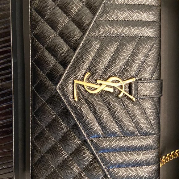 CLASSIC CASSANDRE CHAIN WALLET IN GRAIN DE POUDRE LEATHER - Picture 3 of 13